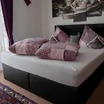 Bed & Breakfast Haus Alpenfrieden 3*