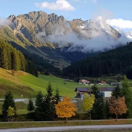 Haus Alpenfrieden Oda ve Kahvaltı Gerlos