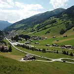 Haus Alpenfrieden Готель типу 